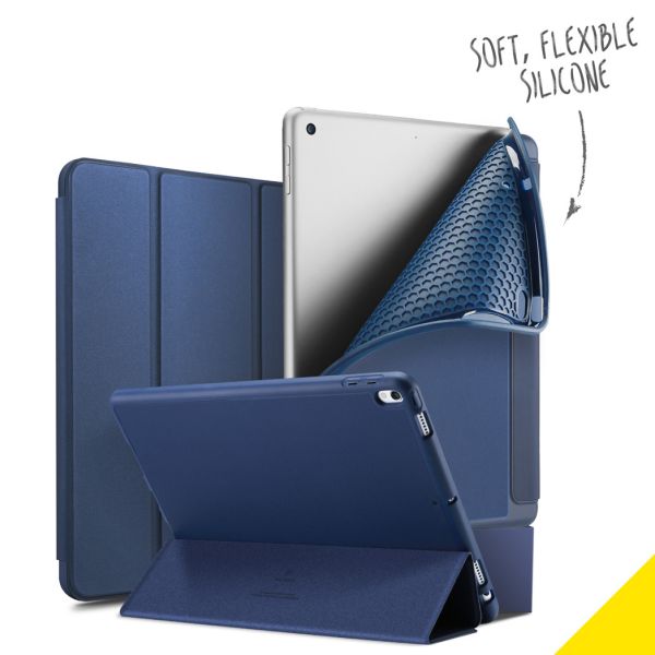 Accezz Smart Silicone Bookcase iPad 6 (2018) 9.7 inch / iPad 5 (2017) 9.7 inch / Air 2 (2014) / Air 1 (2013)