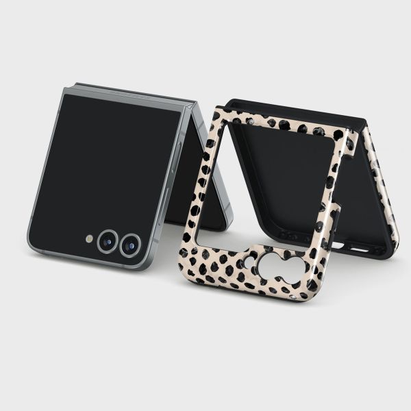 Burga Tough Backcover Samsung Galaxy Z Flip 6 - Almond Latte