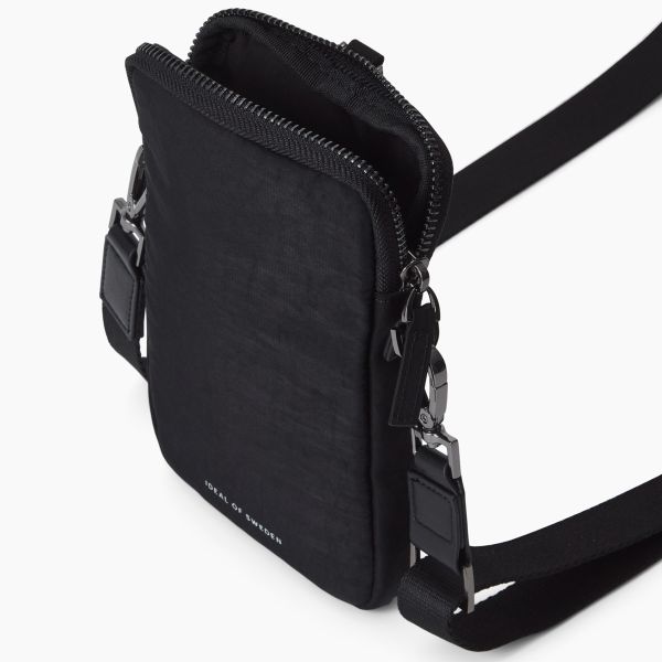 iDeal of Sweden Outdoor Phone Bag - Telefoontasje - Zwart