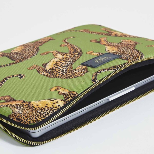 Wouf Laptop hoes 15-16 inch - Laptopsleeve - Daily Olive Leopard