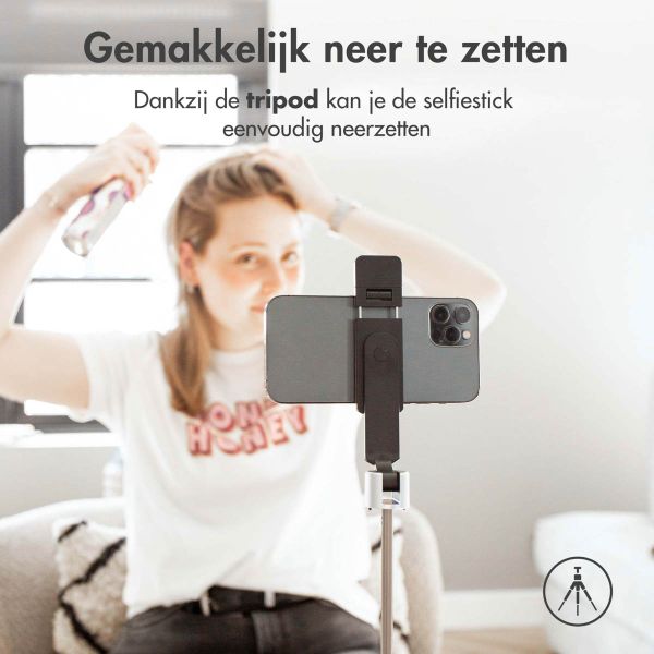 imoshion 3 in 1 Bluetooth Selfie Stick + Tripod + Fill Light