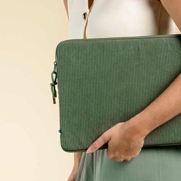 Selencia Corduroy Laptop hoes 15-16 inch - Laptopsleeve - Sage Green