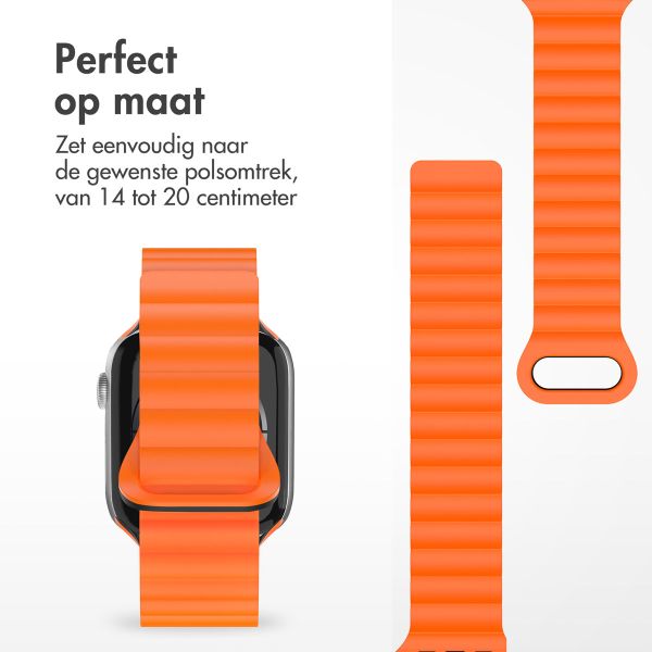 imoshion Siliconen magnetisch bandje Apple Watch Series 1-9 / SE - 38/40/41 mm / Series 10 - 42 mm - Oranje / Zwart