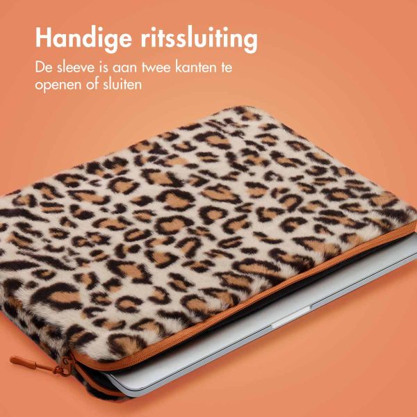 imoshion Fluffy Laptop hoes 15-16 inch - Laptopsleeve - Leopard Orange