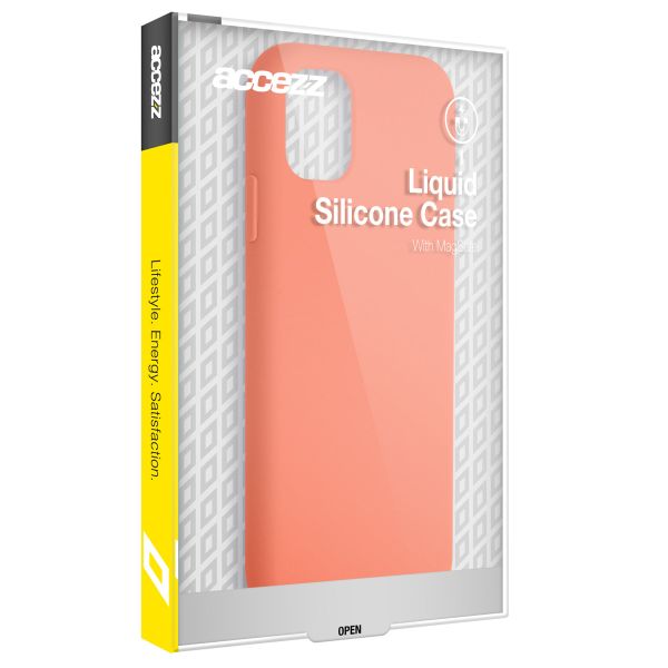 Accezz Liquid Silicone Backcover met MagSafe iPhone 15 - Nectarine