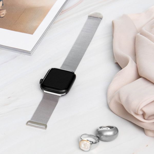 imoshion Milanees magnetisch bandje Apple Watch Series 1-9 / SE - 38/40/41 mm / Series 10 - 42 mm - Maat S - Zilver