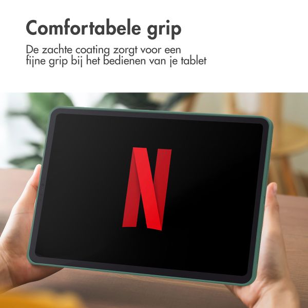 Accezz Liquid Silicone Backcover met penhouder iPad Pro 12.9 (2022) / Pro 12.9 (2021) / Pro 12.9 (2020) - Donkergroen