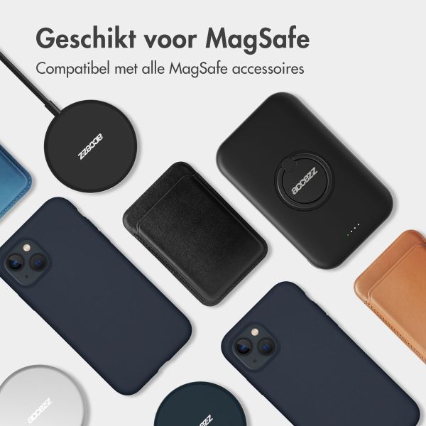 Accezz Liquid Silicone Backcover met MagSafe iPhone 15 Plus - Donkerblauw