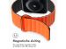 imoshion Siliconen magnetisch bandje Apple Watch Series 1-10 / SE / Ultra (2) - 42/44/45/46/49 mm - Oranje / Zwart