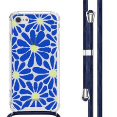 iMoshion Design hoesje met koord iPhone SE (2022 / 2020) / 8 / 7 - Cobalt Blue Flowers Connect