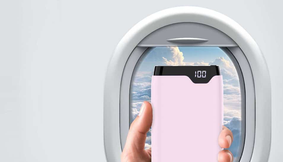 De roze powerbank van 27.000 mAh mag mee het vliegtuig in.