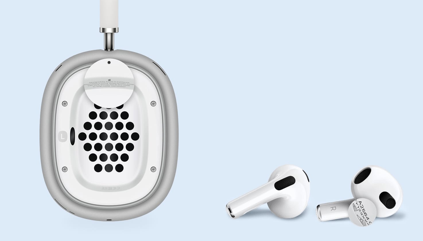 Een oorkussen van de Apple AirPods Max en een oortje van de Apple AirPods waarop je het modelnummer ziet.